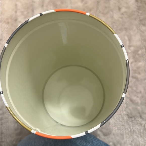 Set of Orla Kiely canisters - Picture 9 of 16